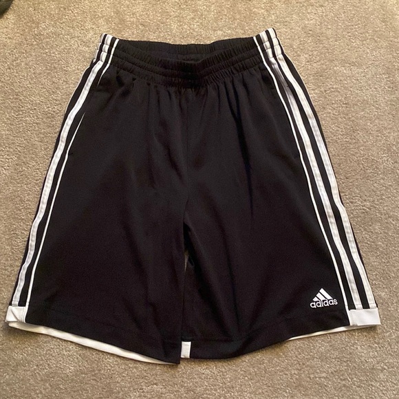 ADIDAS DESIGNED 2 MOVE 3-STRIPES PRIMEBLUE SHORTS - Picture 1 of 4